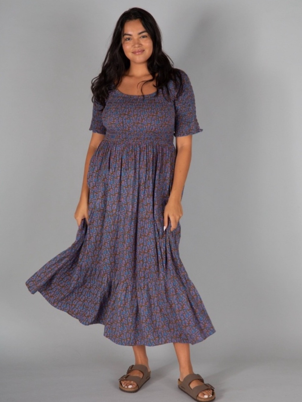 Natural Life Daisy Tiered Maxi Dress Smocked Short Sleeve In Rusty Floral L/XL